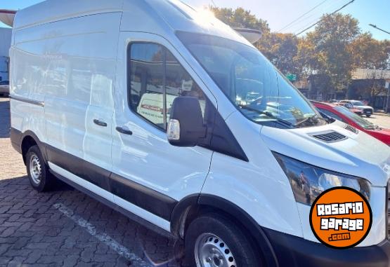 Utilitarios - Ford Transit 2021 Diesel 260000Km - En Venta