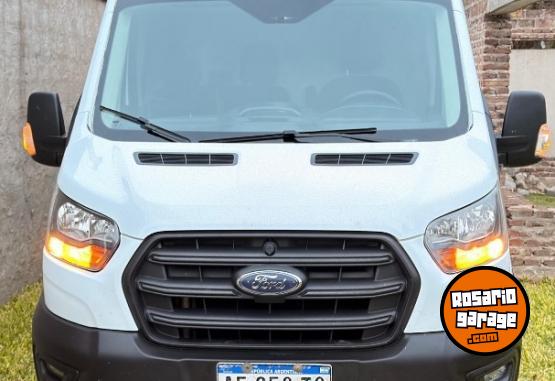 Utilitarios - Ford Transit 2021 Diesel 260000Km - En Venta