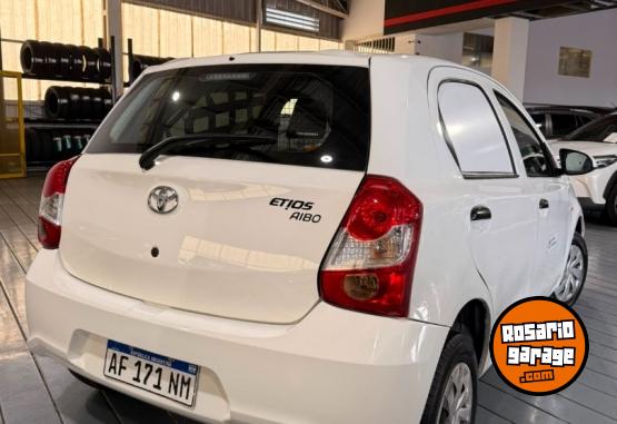 Autos - Toyota ETIOS Aibo 2022 Nafta 48950Km - En Venta
