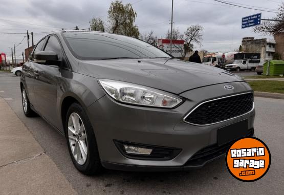 Autos - Ford focus 2017 GNC 100000Km - En Venta