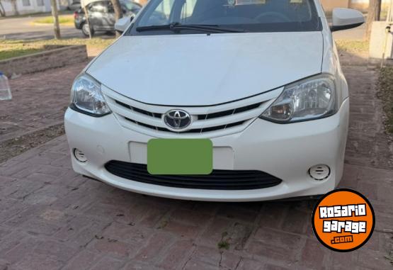 Autos - Toyota ETIOS 2015 Nafta 50000Km - En Venta