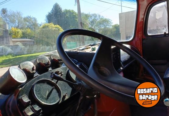 Camiones y Gr�as - Es t� Oportunidad - En Venta