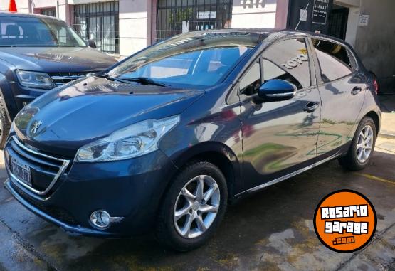 Autos - Peugeot 208 2013 Nafta 100000Km - En Venta