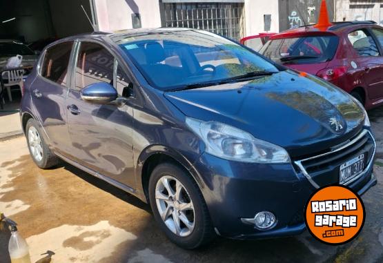 Autos - Peugeot 208 2013 Nafta 100000Km - En Venta