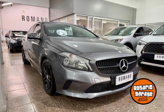 Autos - Mercedes Benz A200 Blueeficiency Urban 2016 Nafta 120000Km - En Venta