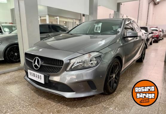 Autos - Mercedes Benz A200 Blueeficiency Urban 2016 Nafta 120000Km - En Venta