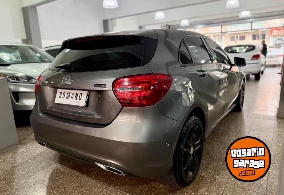 Autos - Mercedes Benz A200 Blueeficiency Urban 2016 Nafta 120000Km - En Venta