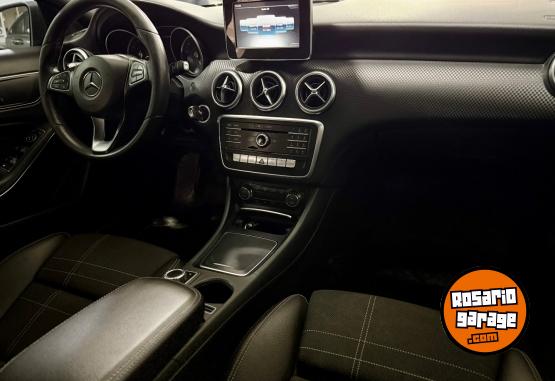 Autos - Mercedes Benz A200 Blueeficiency Urban 2016 Nafta 120000Km - En Venta