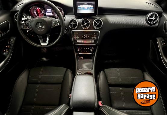 Autos - Mercedes Benz A200 Blueeficiency Urban 2016 Nafta 120000Km - En Venta