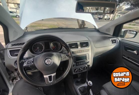 Autos - Volkswagen Suran Highline 2013 Nafta 84500Km - En Venta