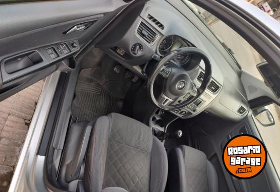 Autos - Volkswagen Suran Highline 2013 Nafta 84500Km - En Venta