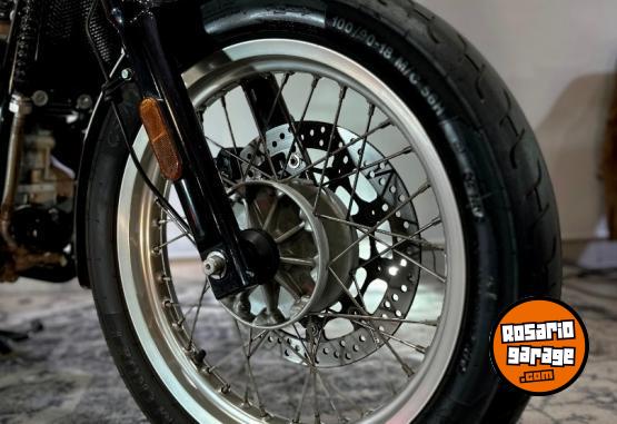 Motos - Royal Enfield INTERCEPTOR 650 2022 Nafta 16500Km - En Venta