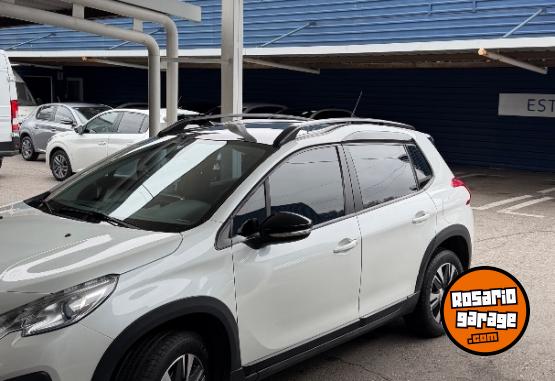 Utilitarios - Peugeot 2008 SPORT THP 2020 Nafta 43745Km - En Venta