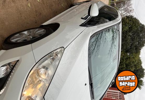 Autos - Peugeot 308 allure GPS 1 2013 Nafta 153000Km - En Venta