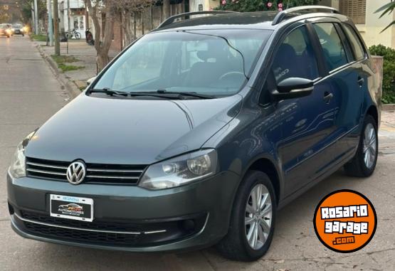 Autos - Volkswagen SURAN 1.6 COMFORTLINE 2011 Nafta 175000Km - En Venta