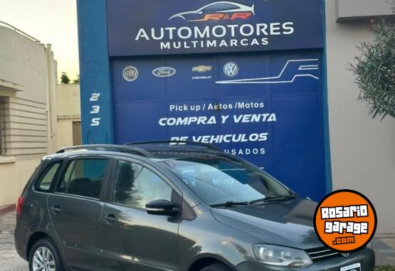 Autos - Volkswagen SURAN 1.6 COMFORTLINE 2011 Nafta 175000Km - En Venta
