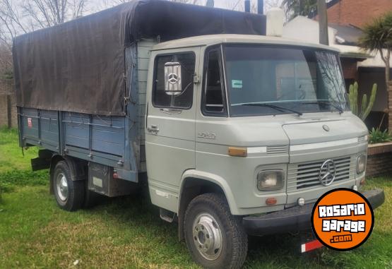 Utilitarios - Mercedes Benz 608 2026 Diesel 123456Km - En Venta