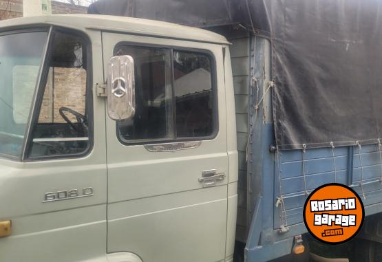 Utilitarios - Mercedes Benz 608 2026 Diesel 123456Km - En Venta