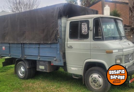 Utilitarios - Mercedes Benz 608 2026 Diesel 123456Km - En Venta
