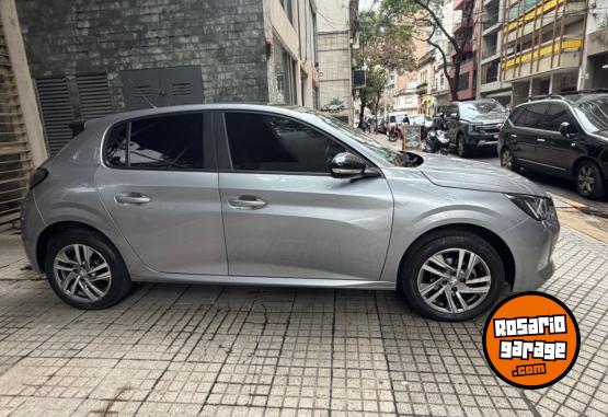 Autos - Peugeot 208 alliure triptonic 2023 Nafta 35500Km - En Venta