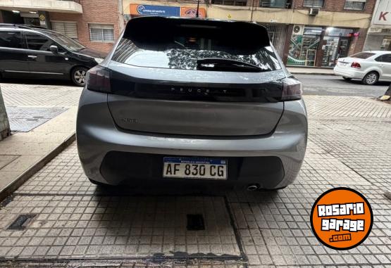 Autos - Peugeot 208 alliure triptonic 2023 Nafta 35500Km - En Venta