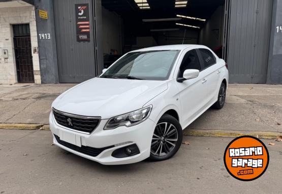 Autos - Peugeot 301 2017 Nafta 75000Km - En Venta