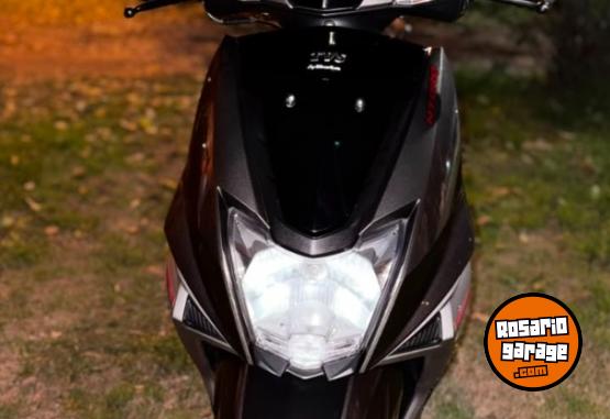 Motos - TVS Ntorq 125 2023 Nafta 26000Km - En Venta