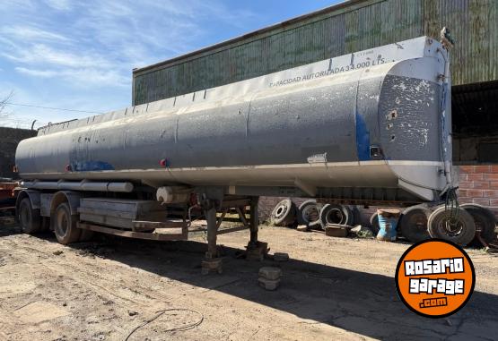Camiones y Gr�as - SEMIRREMOLQUE ACERO DANES 1+1 35.000 LTS - En Venta