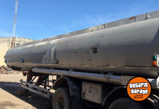 Camiones y Gr�as - SEMIRREMOLQUE ACERO DANES 1+1 35.000 LTS - En Venta