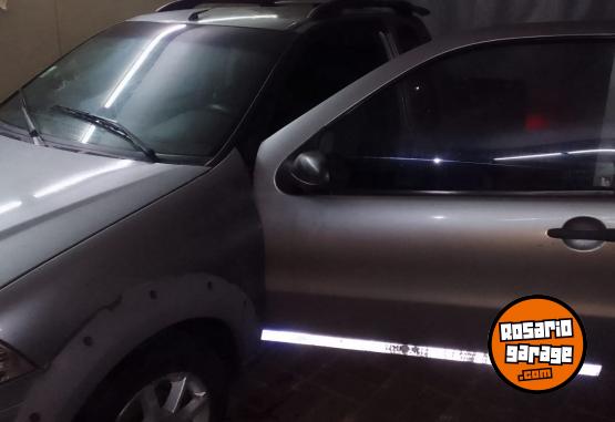 Camionetas - Fiat Strada TREAKING CABINA EX 2010 Diesel 180000Km - En Venta