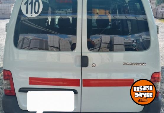 Utilitarios - Peugeot Partner 2014 Diesel 150000Km - En Venta