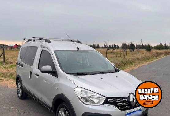 Utilitarios - Renault Kangoo Sce 2023 Nafta 85000Km - En Venta