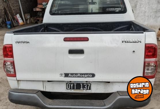 Camionetas - Toyota Hilux L12 DX 2015 Diesel 380000Km - En Venta