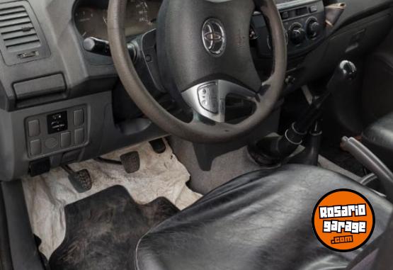 Camionetas - Toyota Hilux L12 DX 2015 Diesel 380000Km - En Venta
