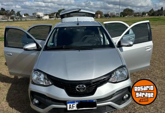 Autos - Toyota Etios 2021 Nafta 50000Km - En Venta