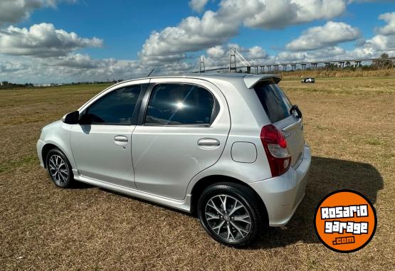 Autos - Toyota Etios 2021 Nafta 50000Km - En Venta