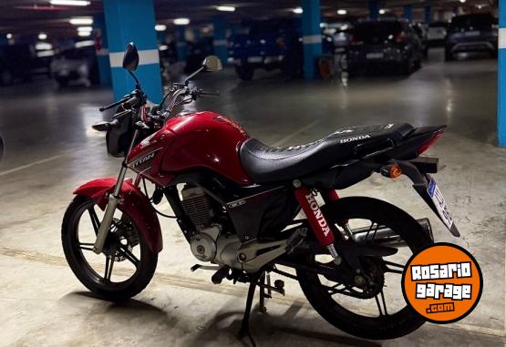 Motos - Honda New titan 2019 Nafta 27000Km - En Venta
