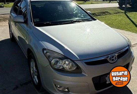 Autos - Hyundai I30 2011 Nafta 200000Km - En Venta