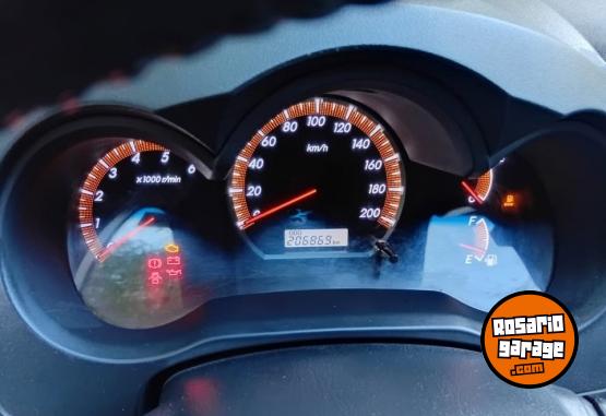Camionetas - Toyota Hilux 2012 Diesel 210000Km - En Venta
