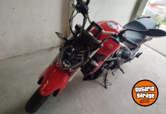 Motos - Benelli 302s 2023 Nafta 3600Km - En Venta