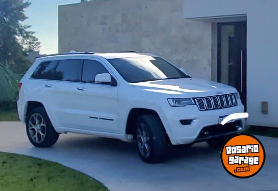 Camionetas - Jeep GRAND CHEROKEE 2020 Nafta 95000Km - En Venta