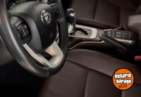 Camionetas - Toyota TDI SRX AUT L/16 2018 Diesel 250000Km - En Venta