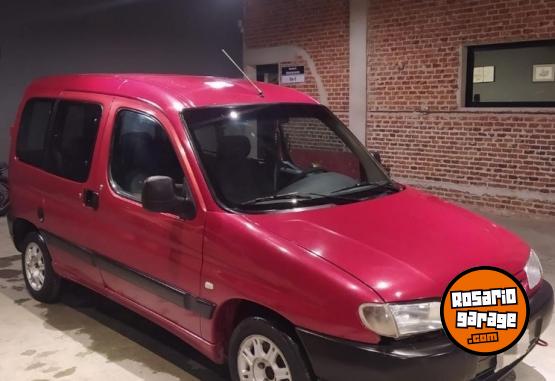 Autos - Peugeot 1.9 Furgon 5 plazas 2006 Diesel 226000Km - En Venta