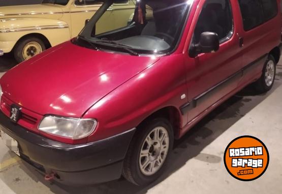 Autos - Peugeot 1.9 Furgon 5 plazas 2006 Diesel 226000Km - En Venta