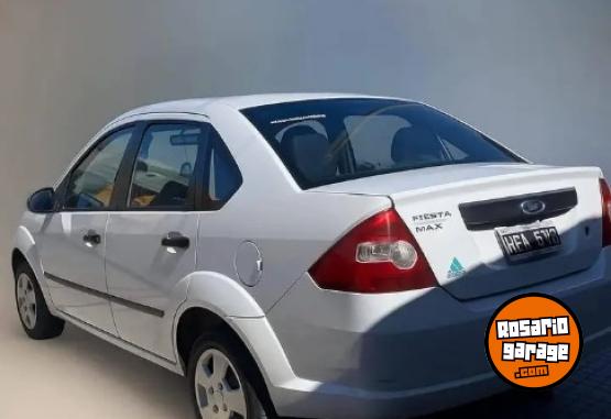 Autos - Ford Fiesta Max 2008 GNC 196000Km - En Venta