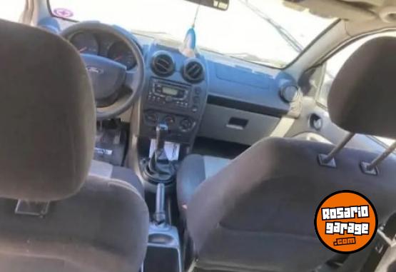 Autos - Ford Fiesta Max 2008 GNC 196000Km - En Venta