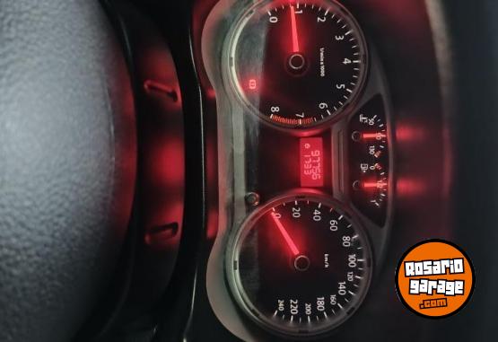 Autos - Volkswagen Gol trend 2012 Nafta 97700Km - En Venta
