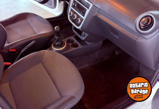 Autos - Volkswagen Gol trend 2012 Nafta 97700Km - En Venta