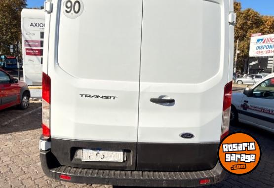 Utilitarios - Ford Transit 2021 Diesel 260000Km - En Venta
