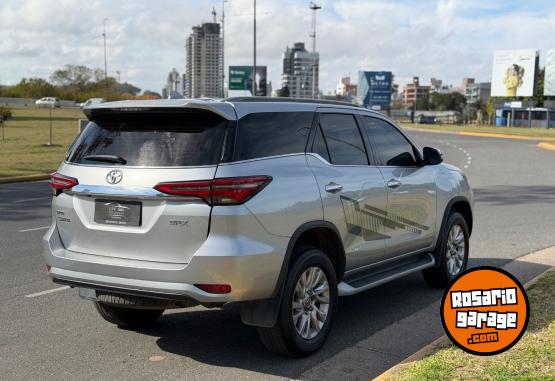 Autos - Toyota TOYOTA Sw4 SRX 7 as 2022 Diesel 107000Km - En Venta
